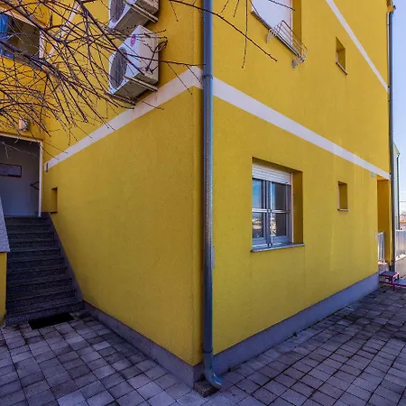 Apartman Idyllisches Mit Meerblick - Haustiere Willkommen Jadranovo