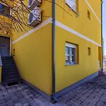 Appartement Idyllisches Mit Meerblick - Haustiere Willkommen Jadranovo