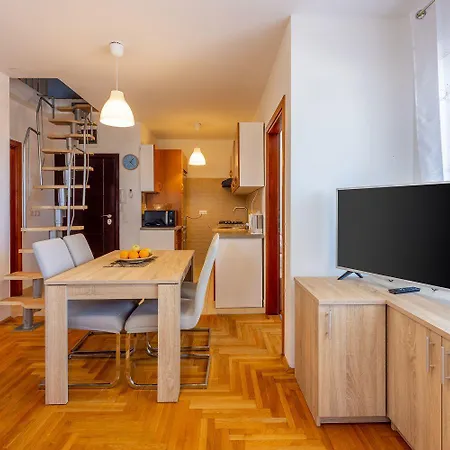 Apartman Idyllisches Mit Meerblick - Haustiere Willkommen Jadranovo