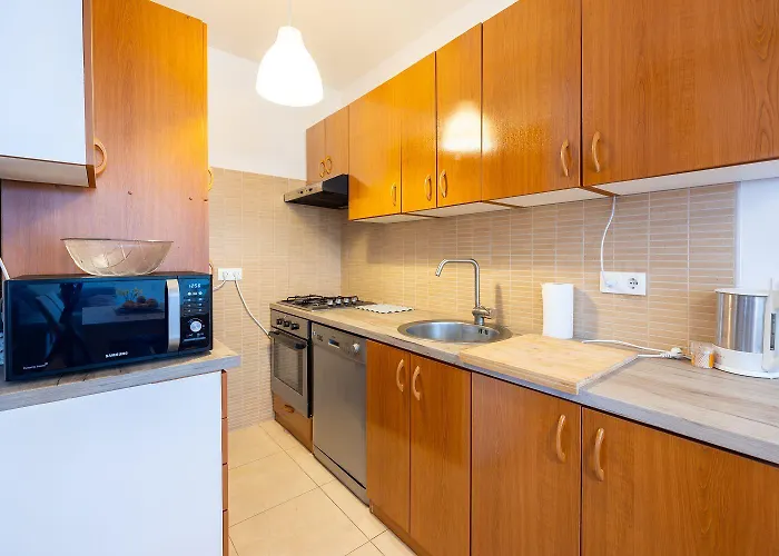 Idyllisches Mit Meerblick - Haustiere Willkommen Jadranovo