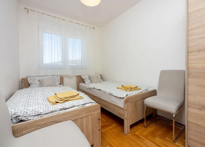 Idyllisches Mit Meerblick - Haustiere Willkommen Apartman Jadranovo